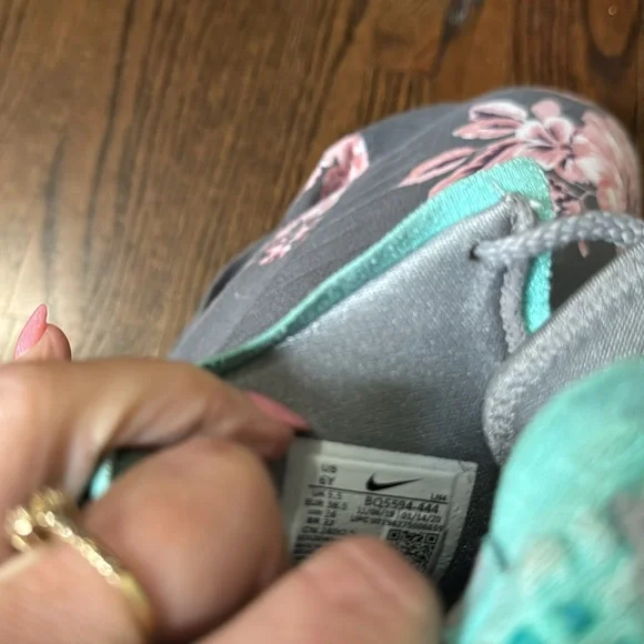 Nike LeBron James XVII 17 GS South Beach Aqua Pink - Size 6Y Basketball - Picture 6 of 7